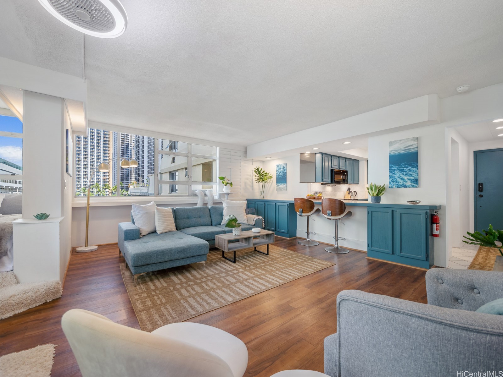 2500 Kalakaua Avenue 503