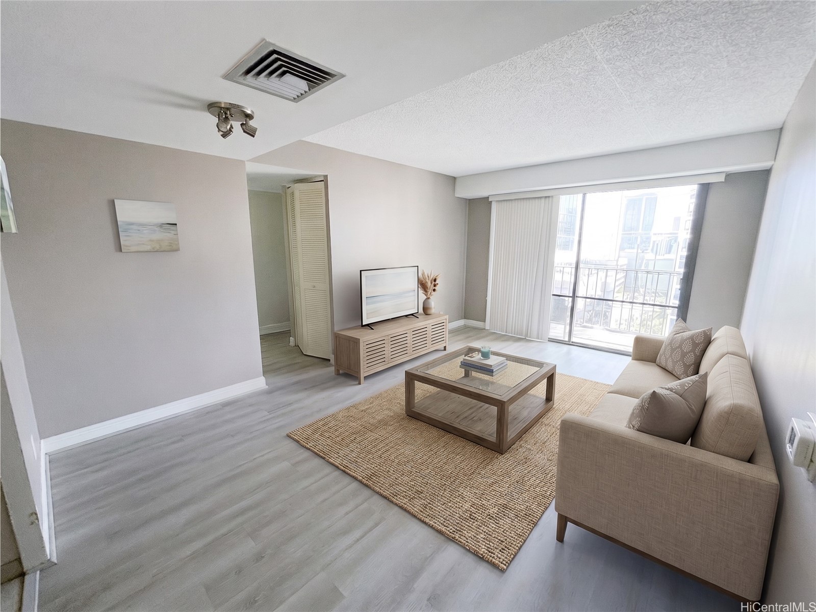 225 Queen Street 14A