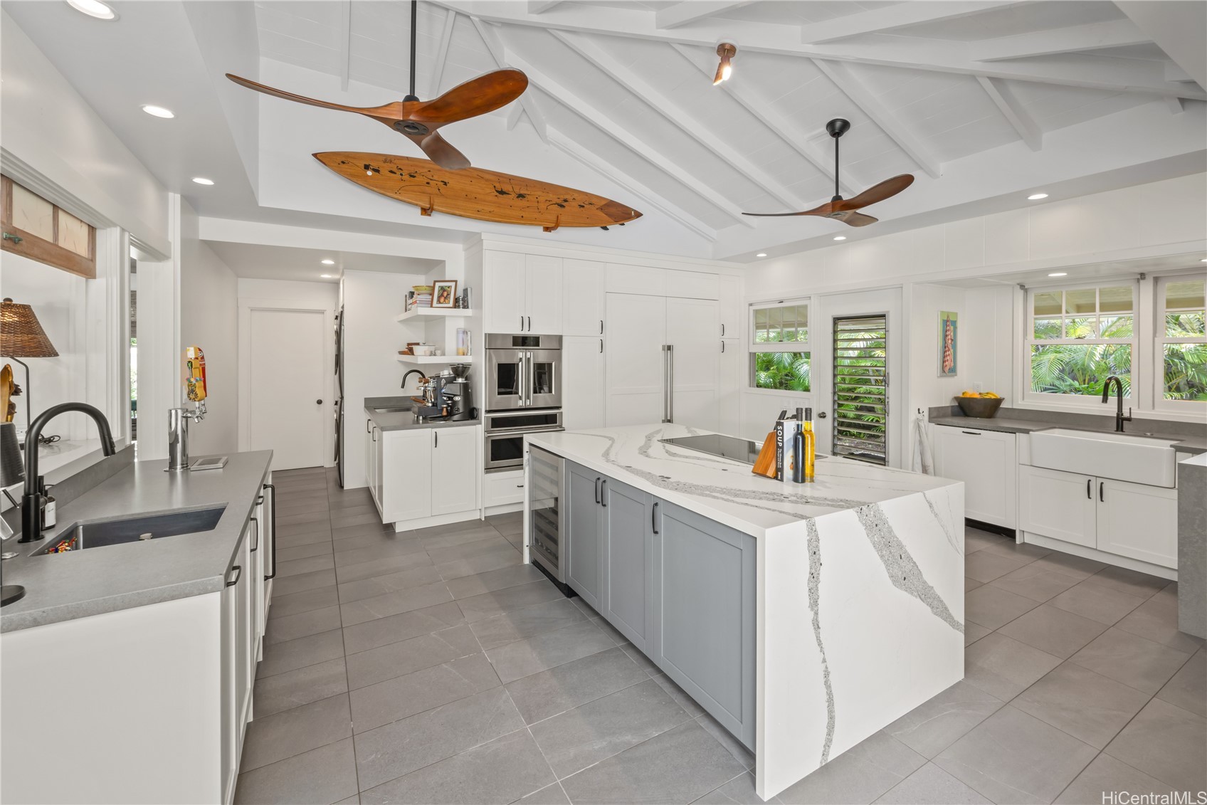 64 White Sands Place