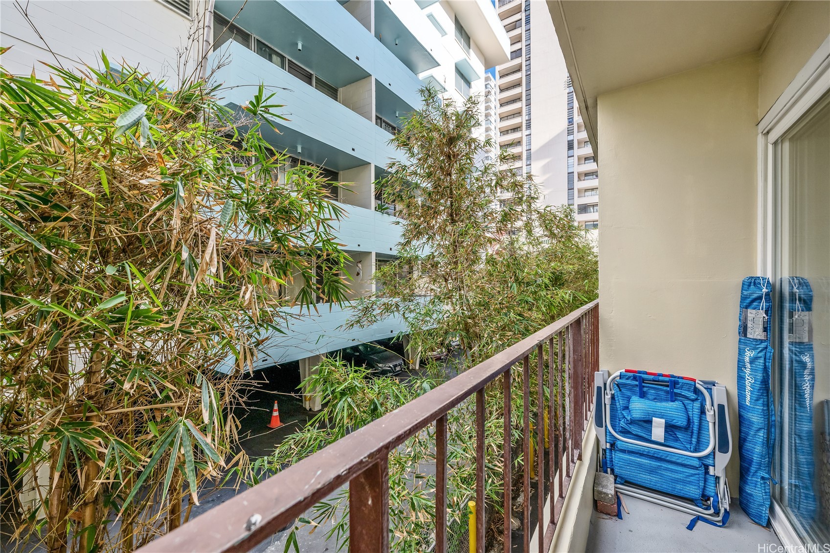 222 Kaiulani Apts Condominium