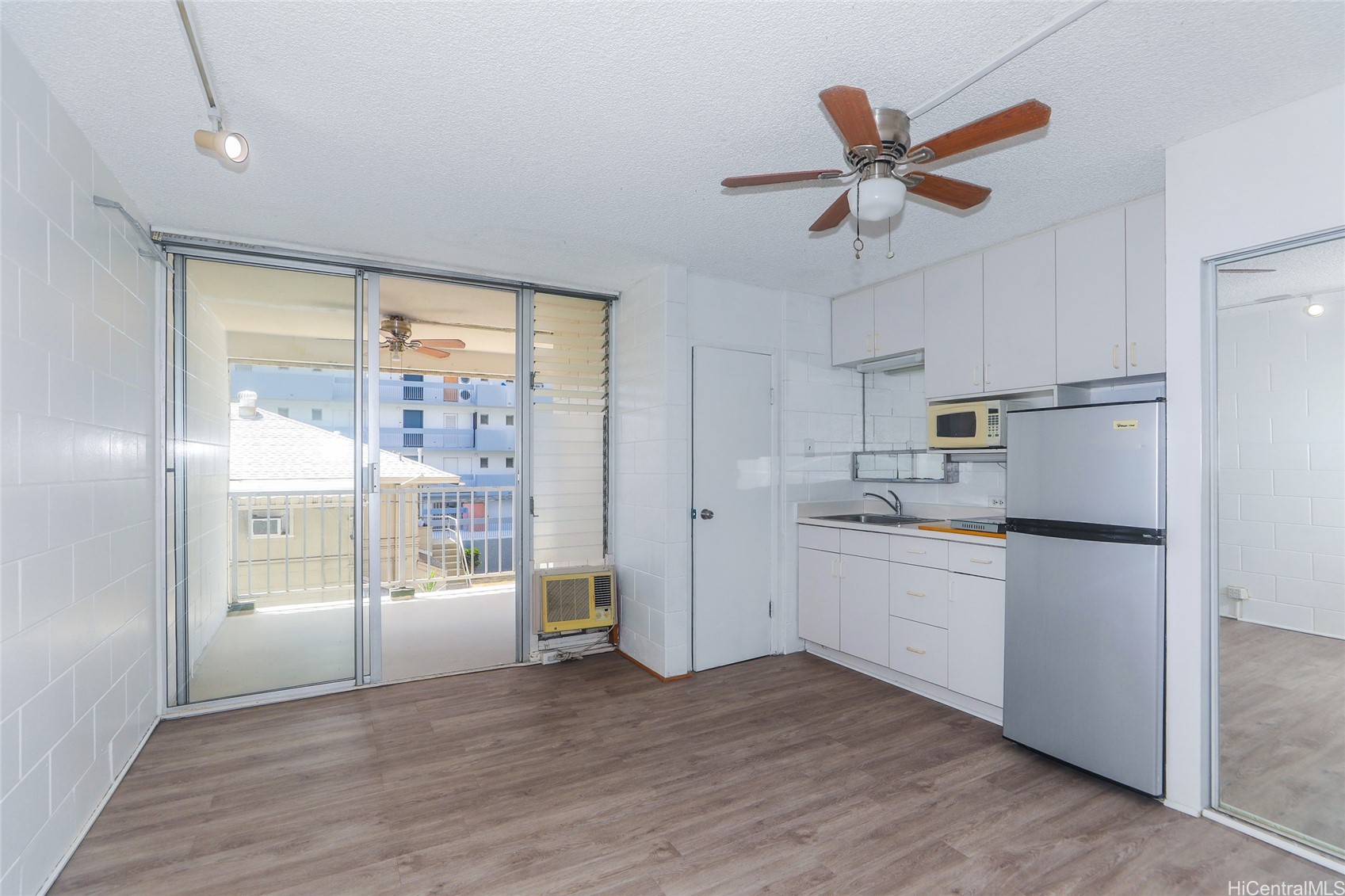 2509 Ala Wai Boulevard 203