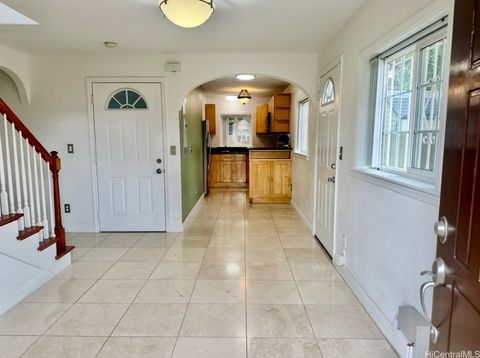 2705 Kaaha Street Honolulu HI 96826