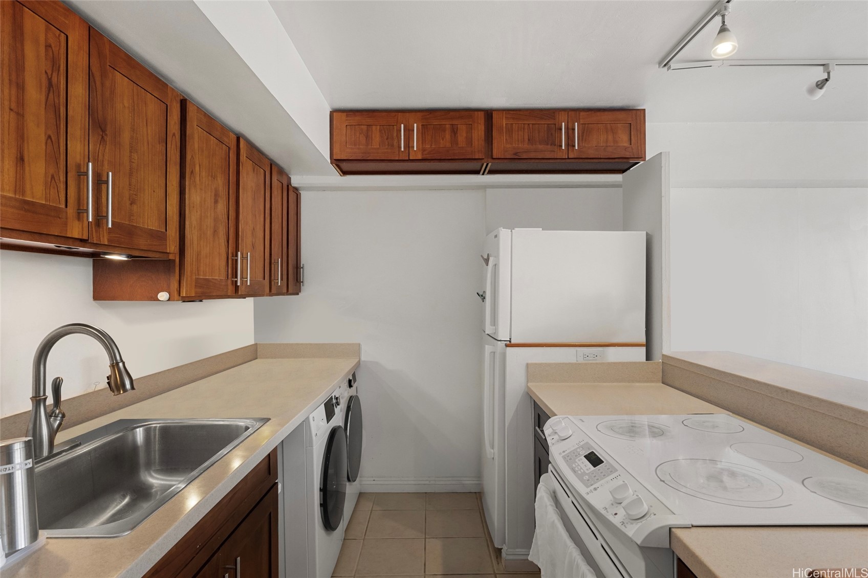 2333 Kapiolani Boulevard 3202