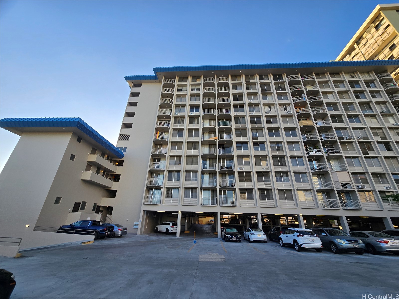 Village Maluhia Condominium