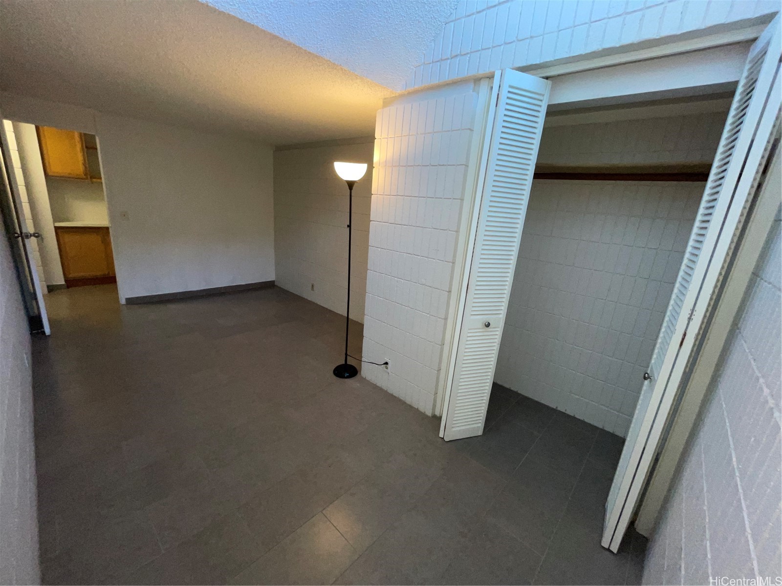 Nuuanu Park Place Condominium