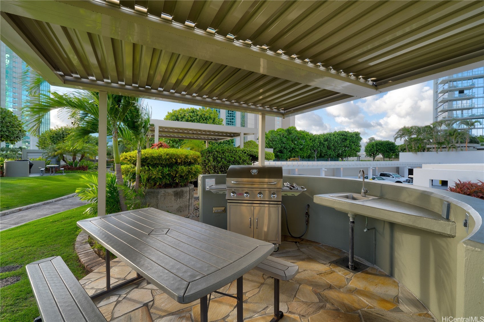 1330 Ala Moana Boulevard 3601