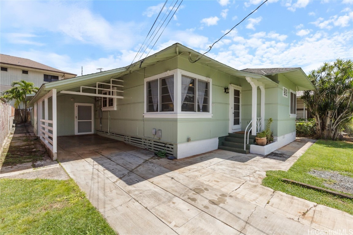 156 Makani Avenue