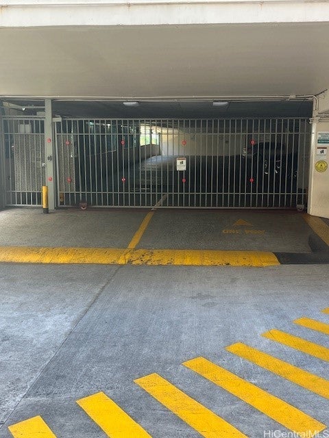 2211 Ala Wai Boulevard A27