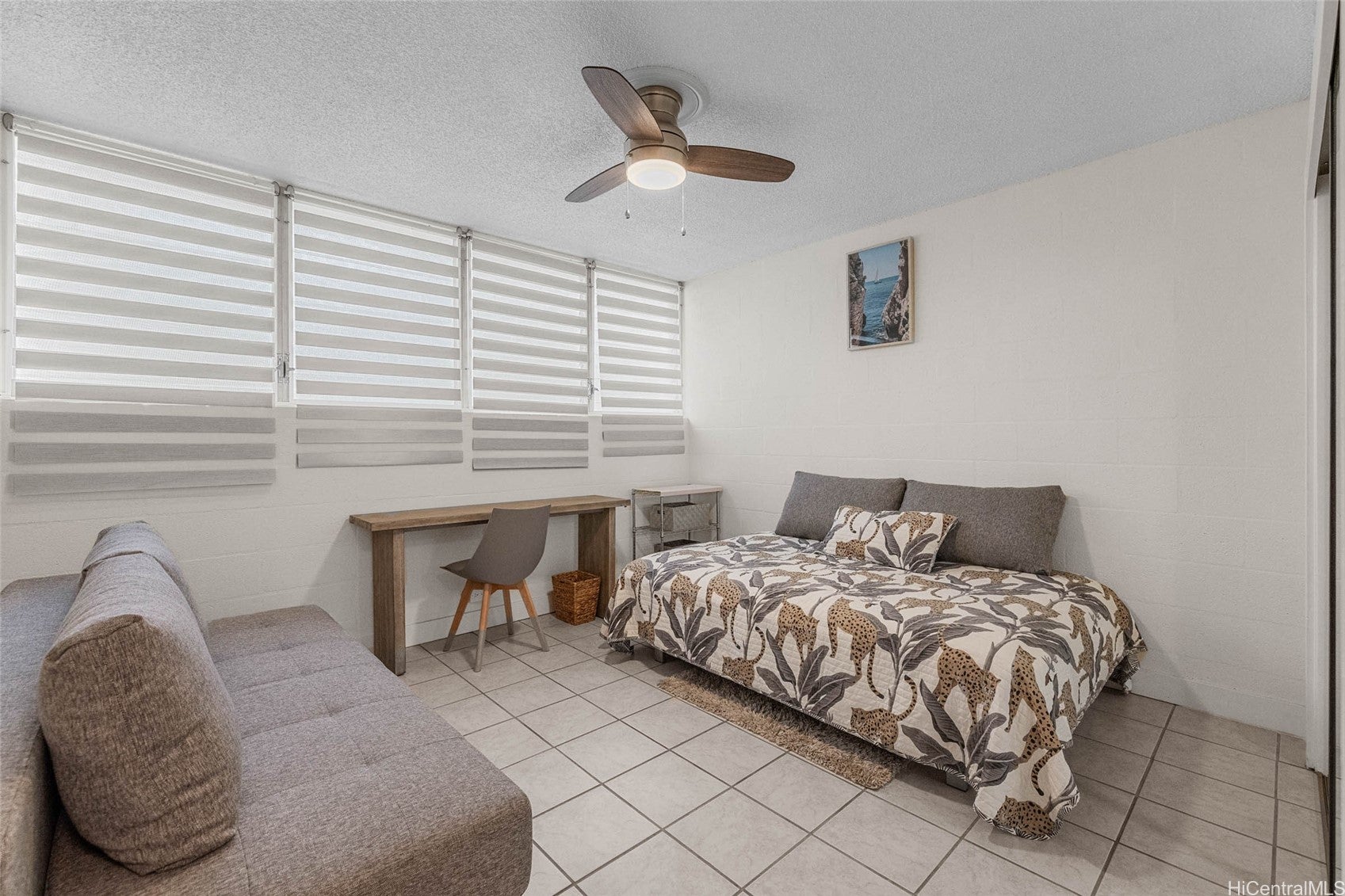 1863 Kaioo Drive 302