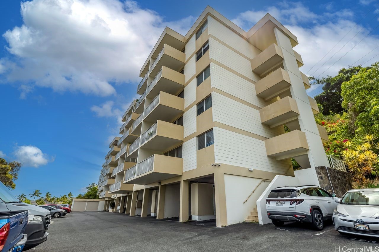 Waialae Gardens Condominium
