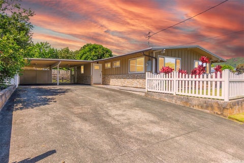 Photo of 558 Ulumu Street, Kailua, HI 96734 (MLS # 202615259)