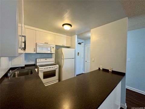 55 S Kukui Street D1903 Honolulu HI 96813