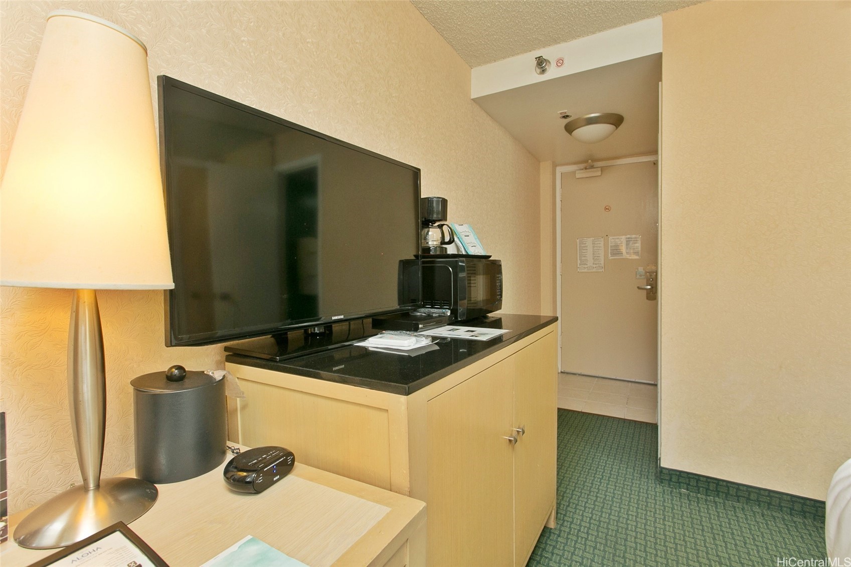 444 Kanekapolei Street 205