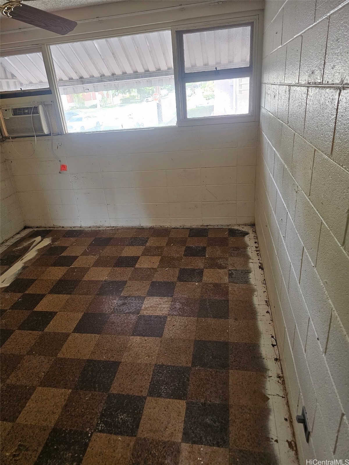 1427 Alexander Street 201