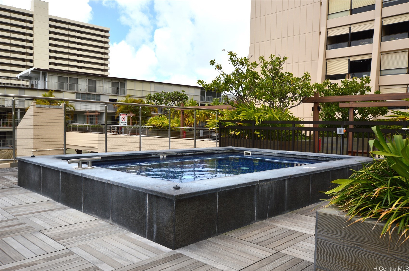 Mott-smith Laniloa Residential Lease