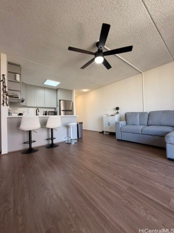 411 Hobron Lane 1506