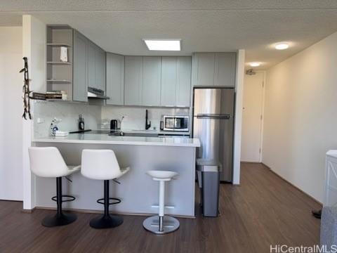 411 Hobron Lane 1506