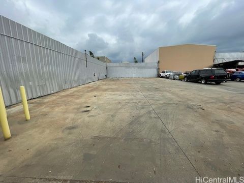 1814 Kahai Street Honolulu HI 96819