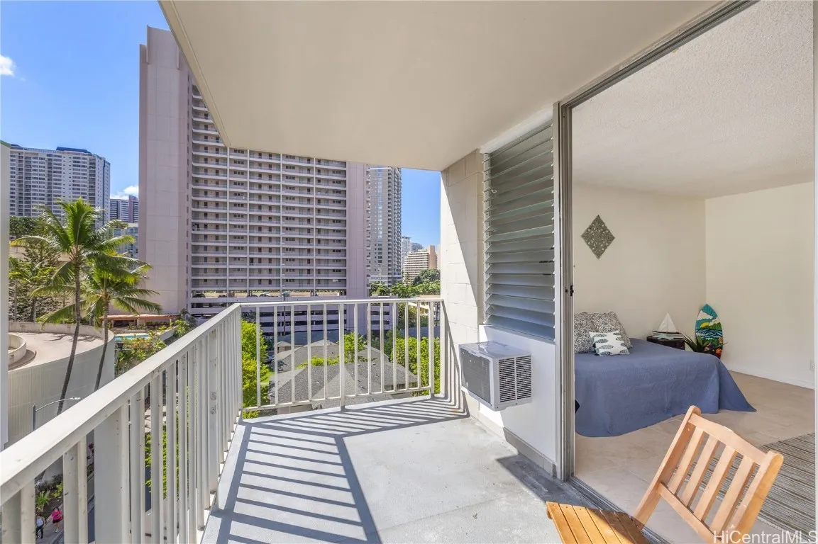 Honolulu, Hawaii 96814, United States, ,1 BathroomBathrooms,Residential,Active,42526