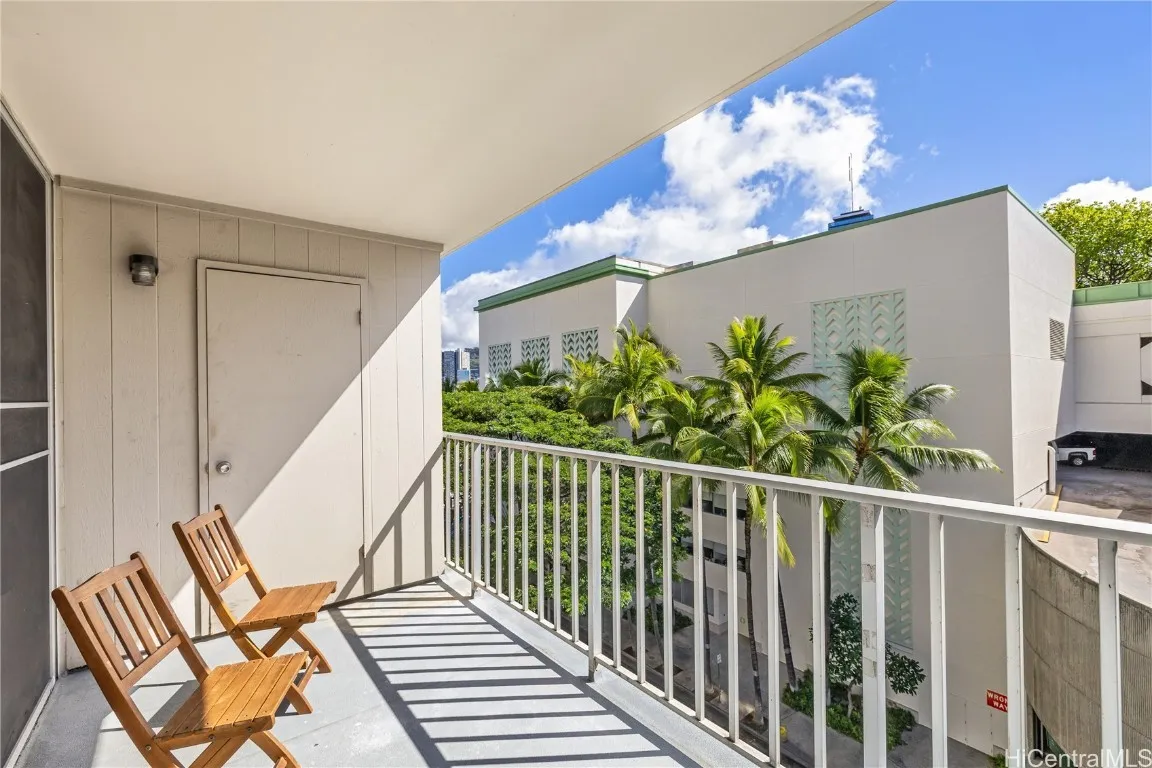 Honolulu, Hawaii 96814, United States, ,1 BathroomBathrooms,Residential,Active,42526