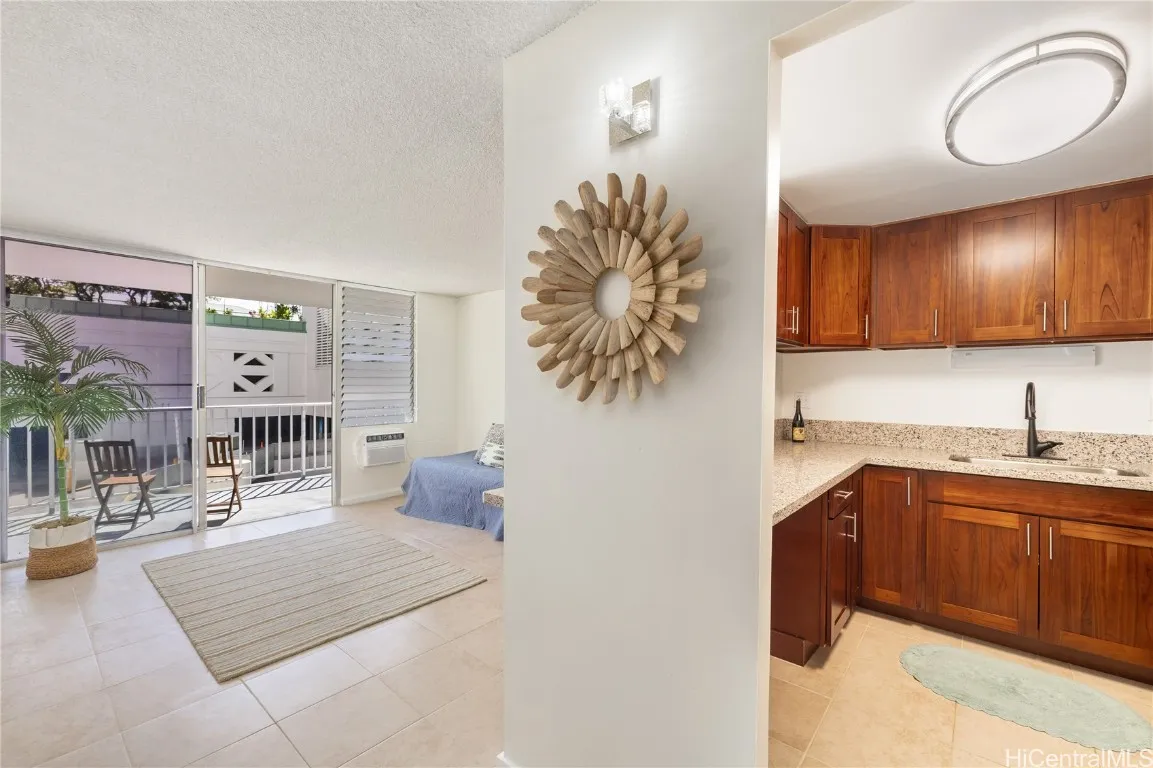 Honolulu, Hawaii 96814, United States, ,1 BathroomBathrooms,Residential,Active,42526