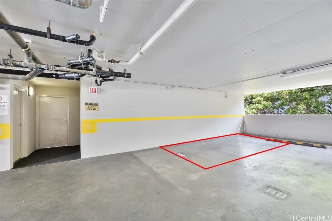 Honolulu, Hawaii 96814, United States, ,1 BathroomBathrooms,Residential,Active,42526