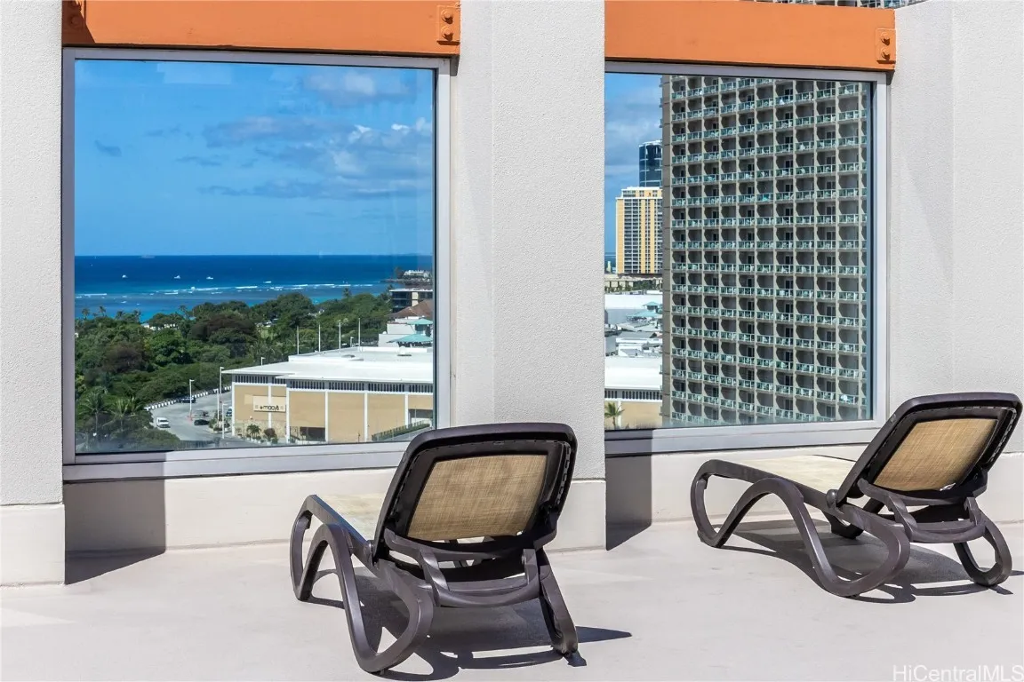 Honolulu, Hawaii 96814, United States, ,1 BathroomBathrooms,Residential,Active,42526