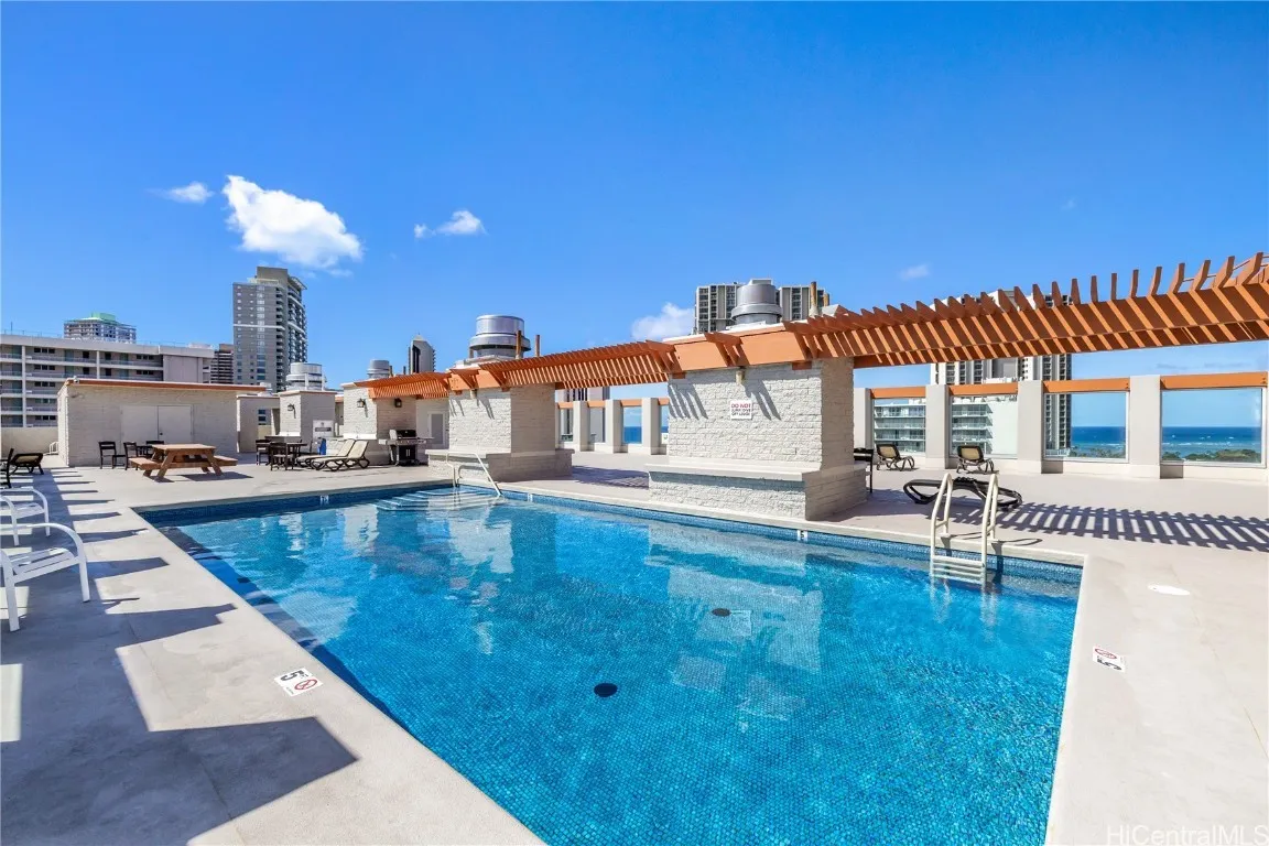 Honolulu, Hawaii 96814, United States, ,1 BathroomBathrooms,Residential,Active,42526