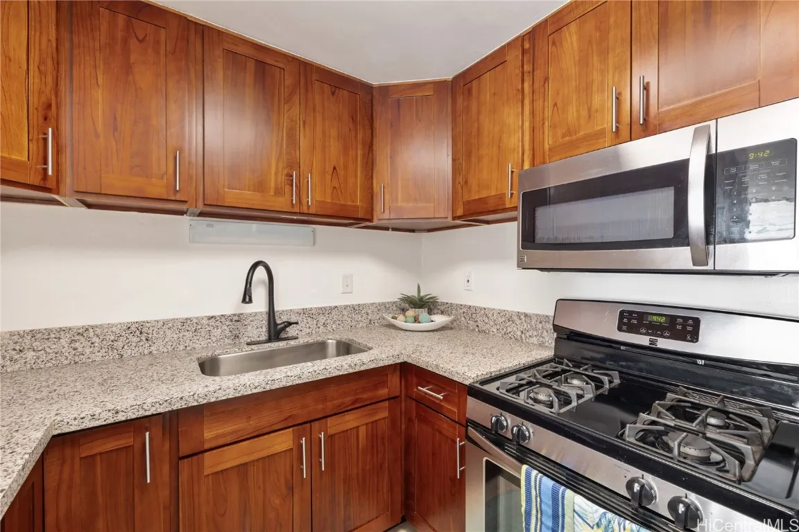 Honolulu, Hawaii 96814, United States, ,1 BathroomBathrooms,Residential,Active,42526