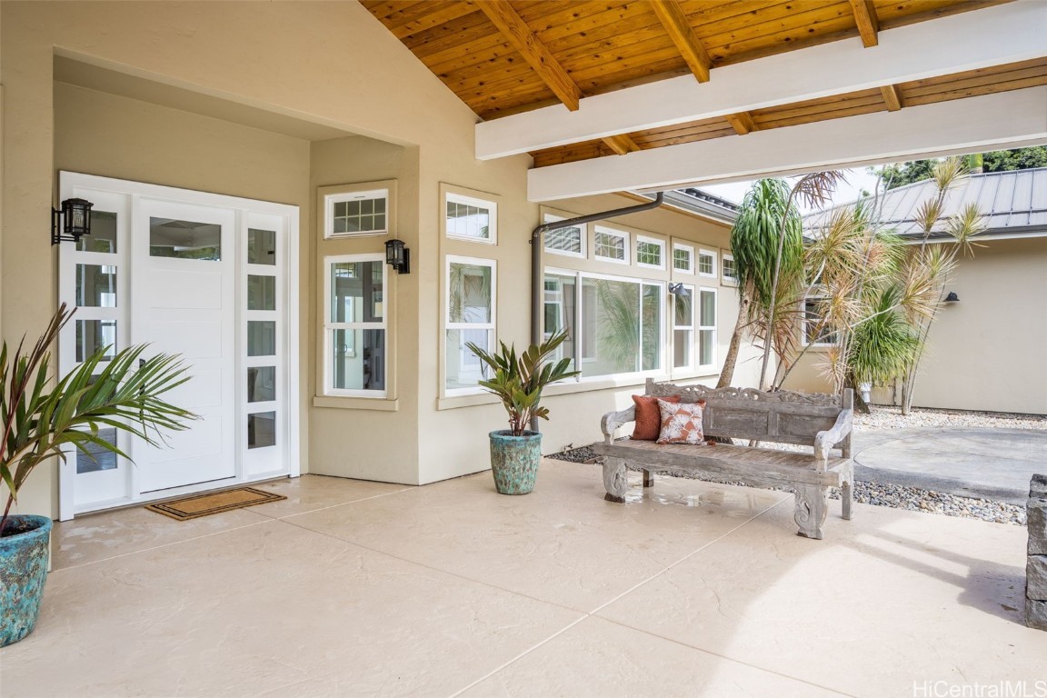 365 E Kuiaha Road