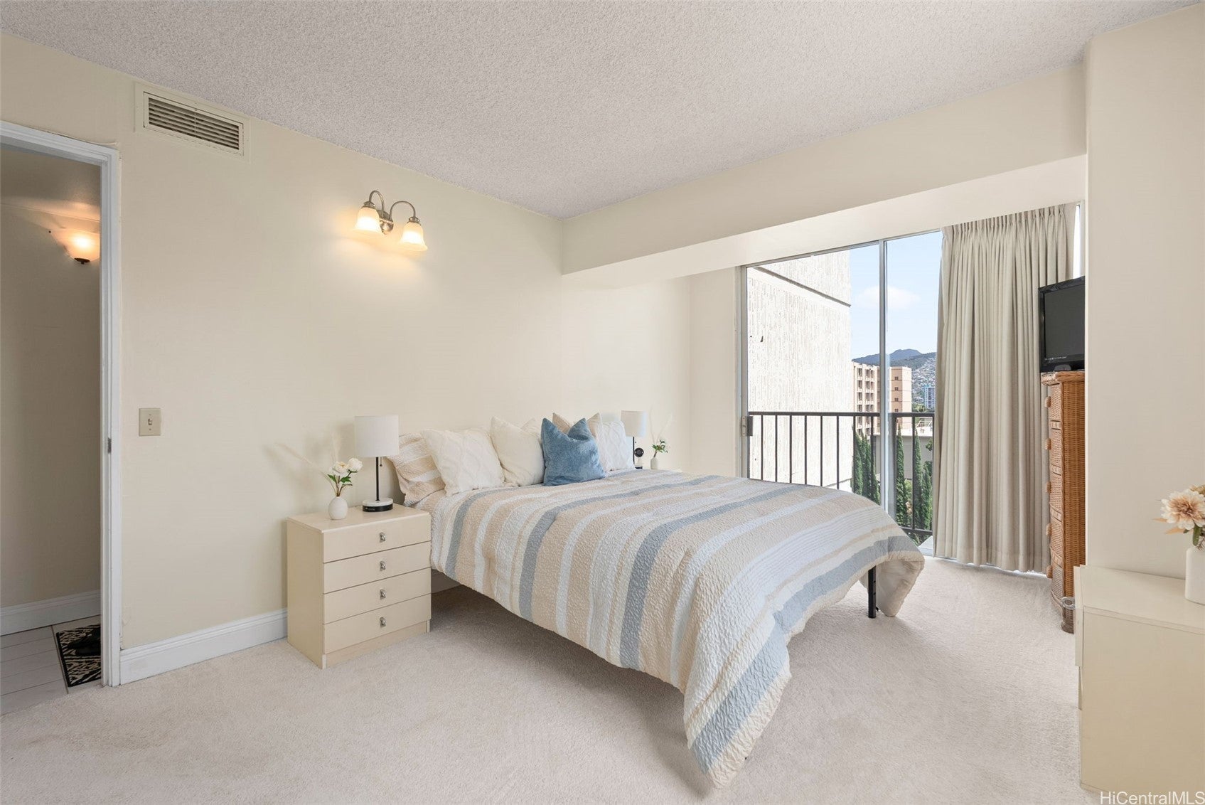 2440 Kuhio Avenue 501