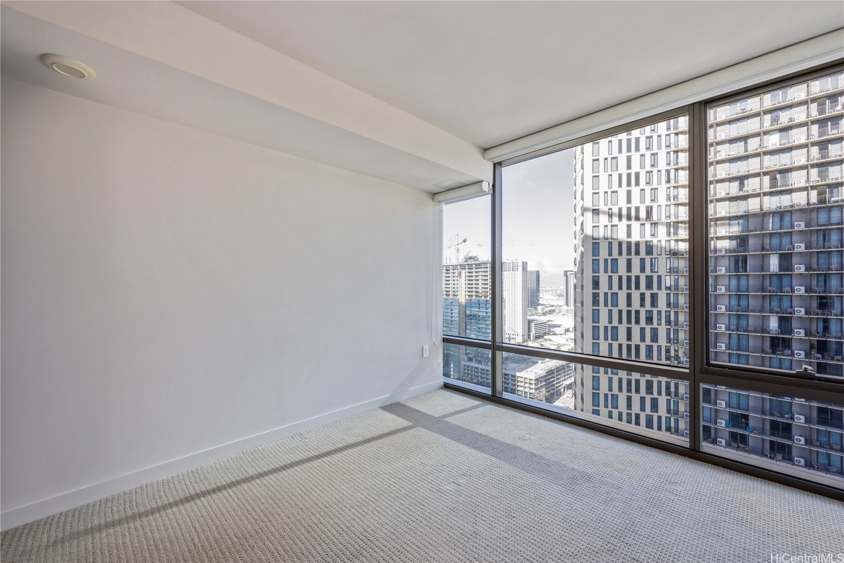 1001 Queen Street 2605