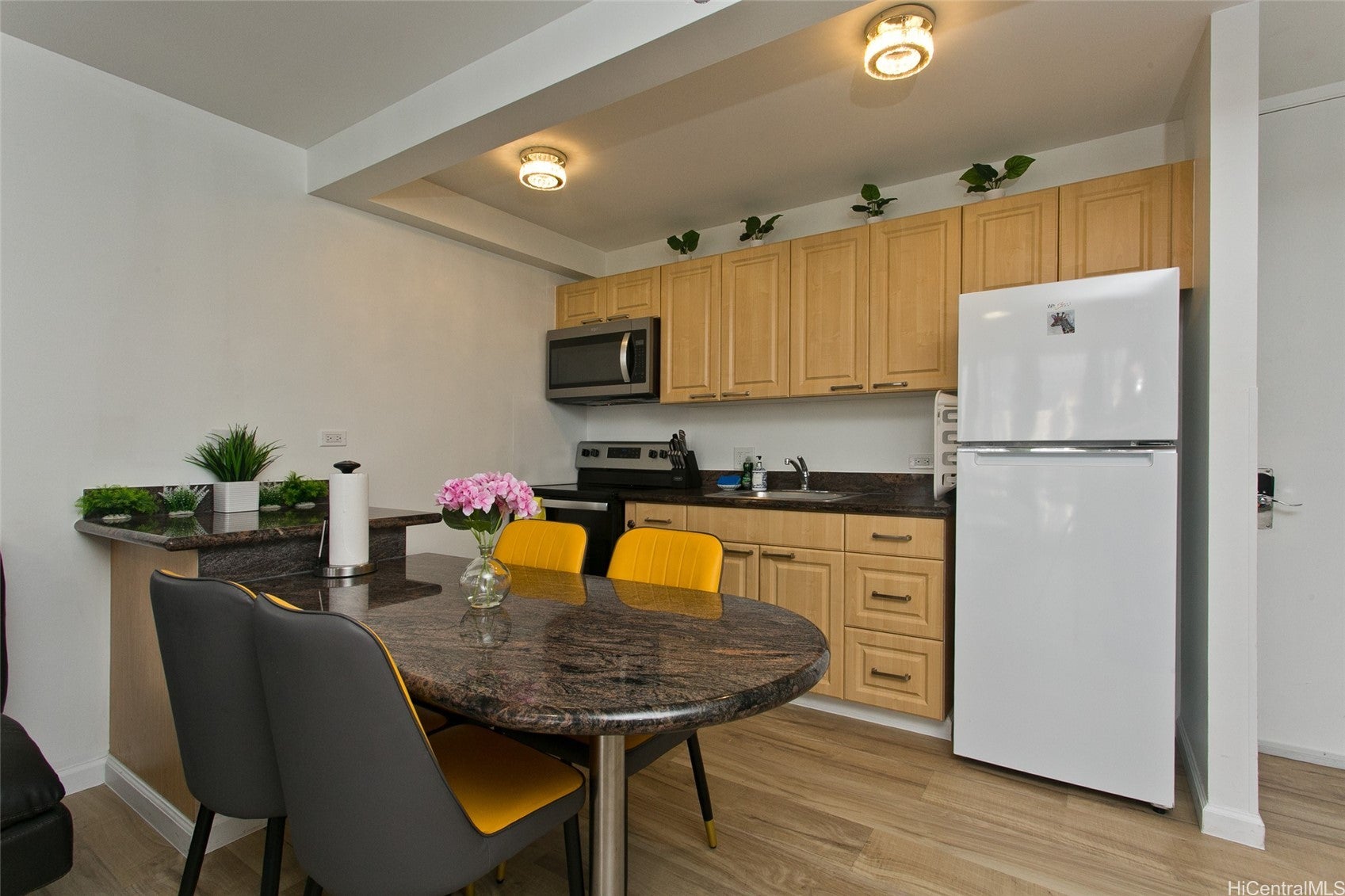 229 Paoakalani Avenue 2305(NUC)