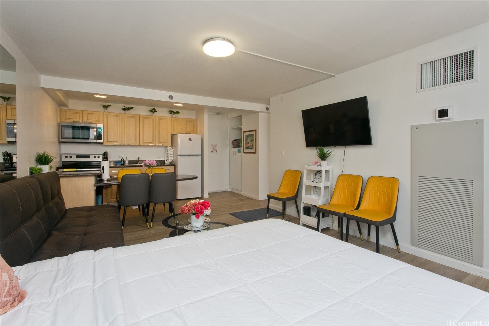 229 Paoakalani Avenue 2305(NUC)