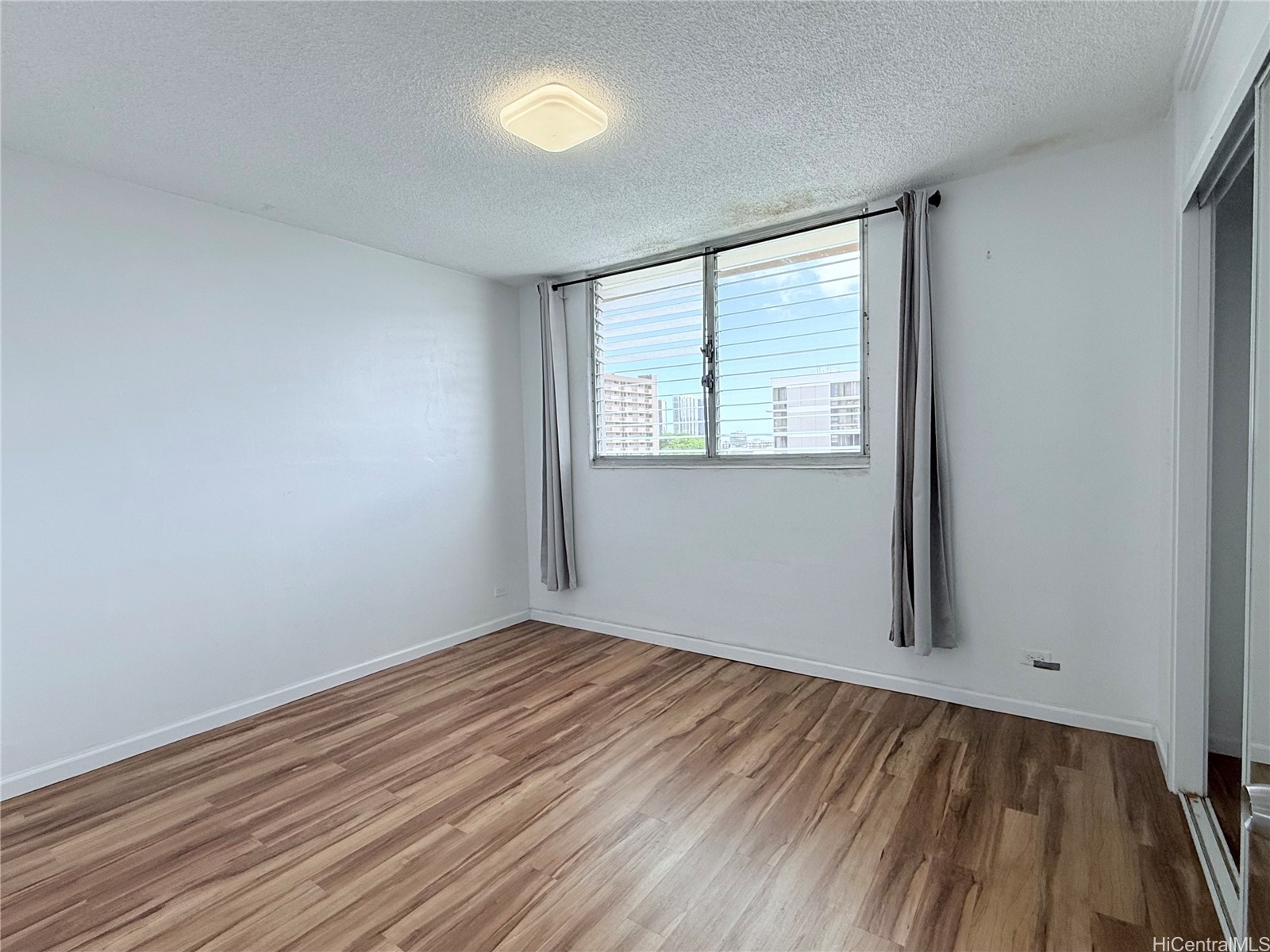 1452 Liholiho Street 501