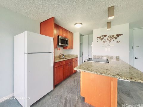 320 Liliuokalani Avenue 1504 Honolulu HI 96815