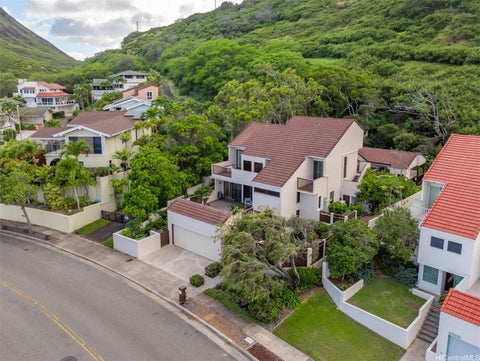 Photo of 1014 Mokuhano Street, Honolulu, HI 96825 (MLS # 202607390)