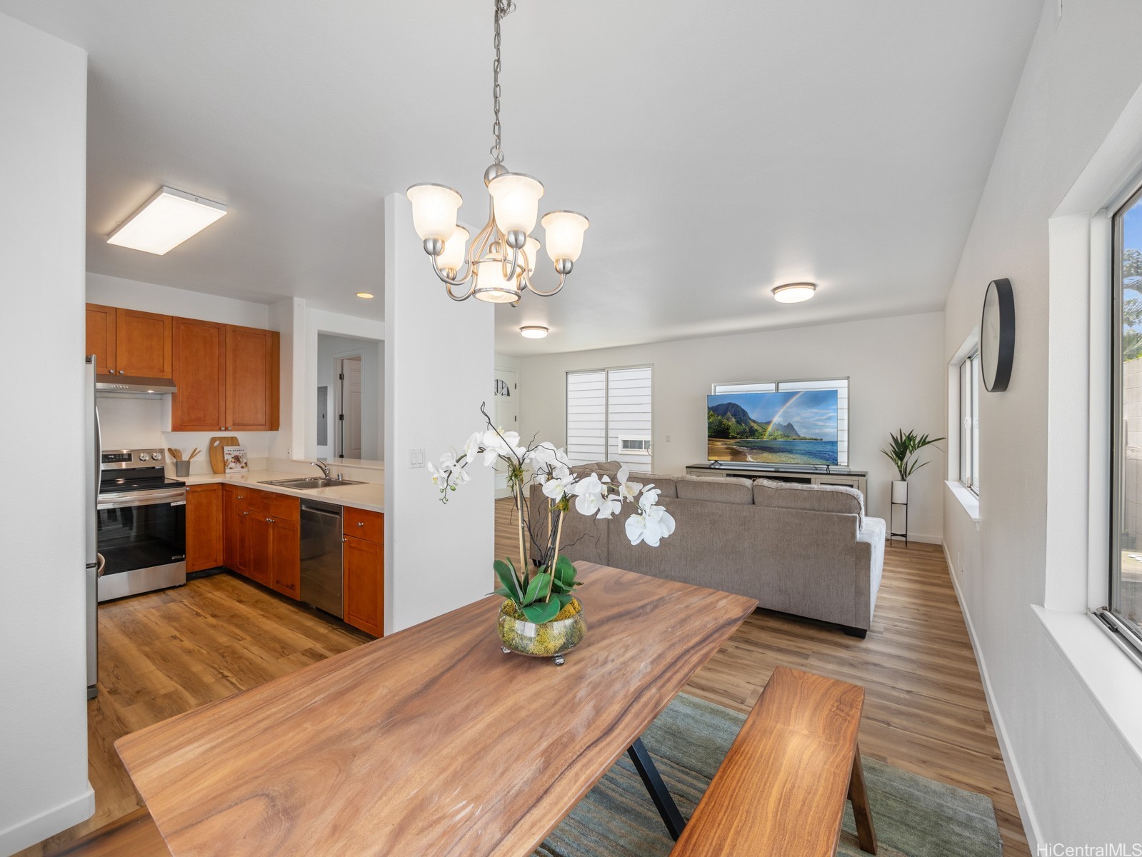 1060 Kinau Street A4