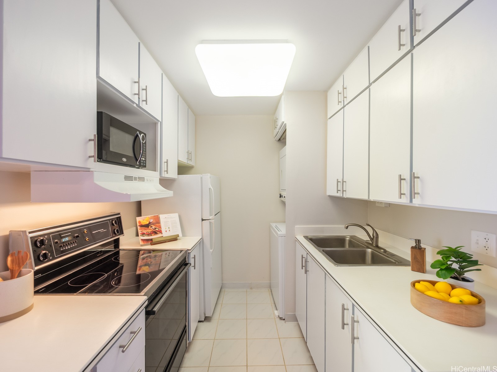 400 Hobron Lane 2612