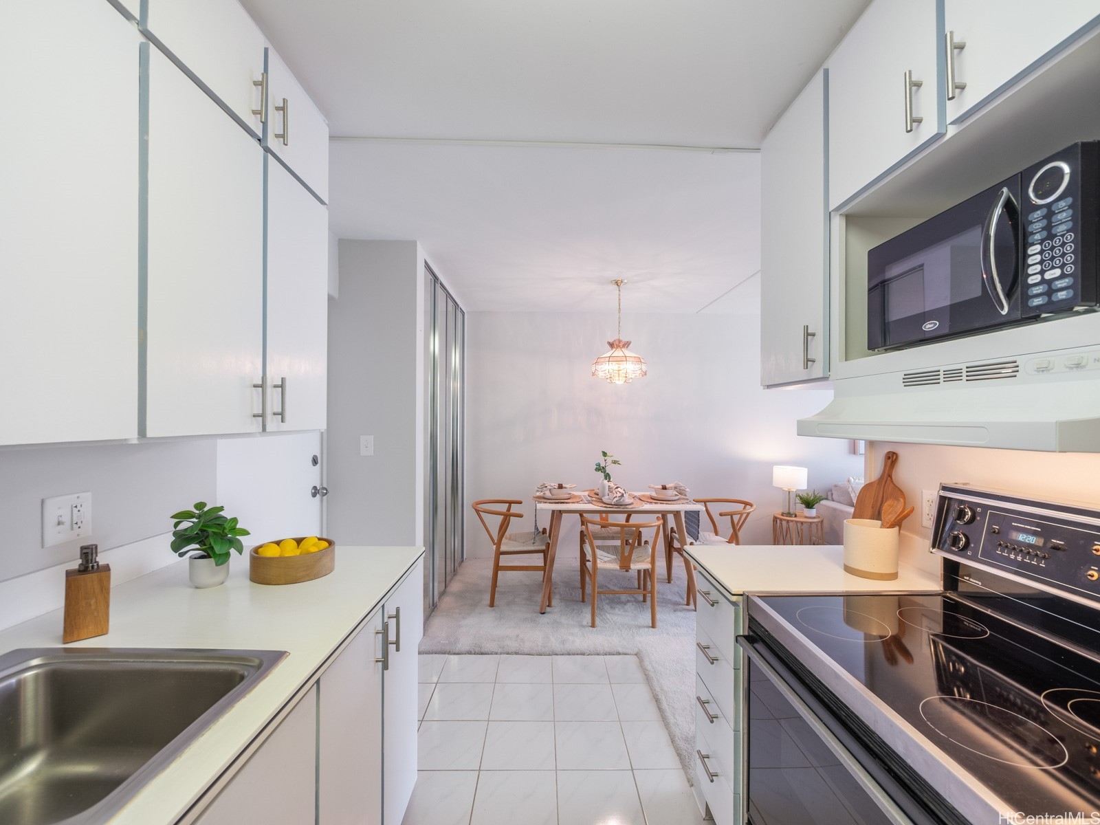 400 Hobron Lane 2612