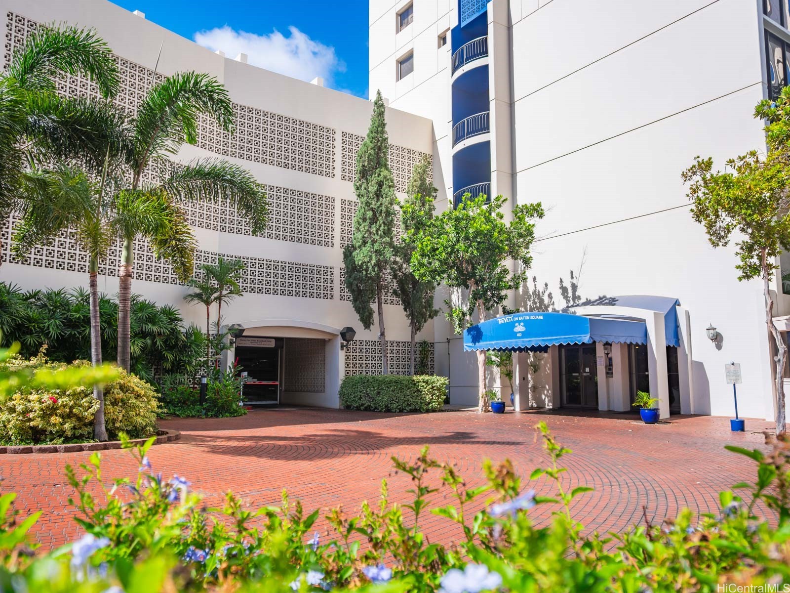 Villa On Eaton Square Condominium