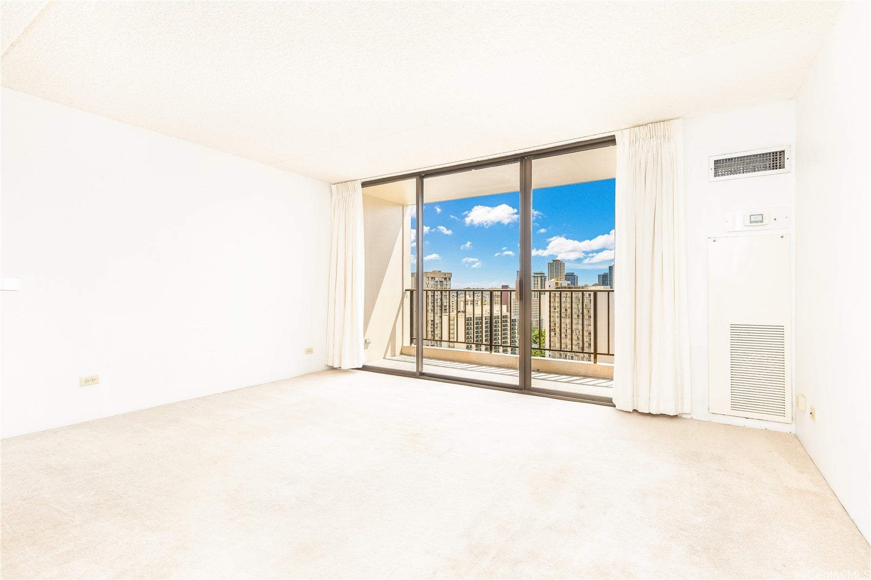 411 Hobron Lane 2507