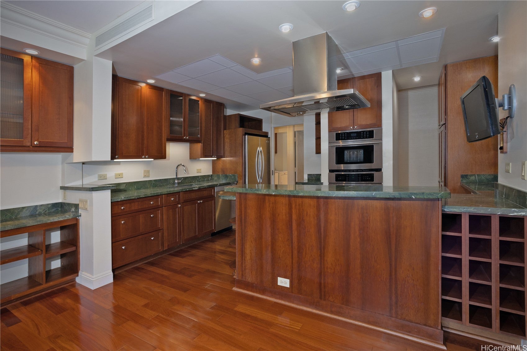 1010 Wilder Avenue 803
