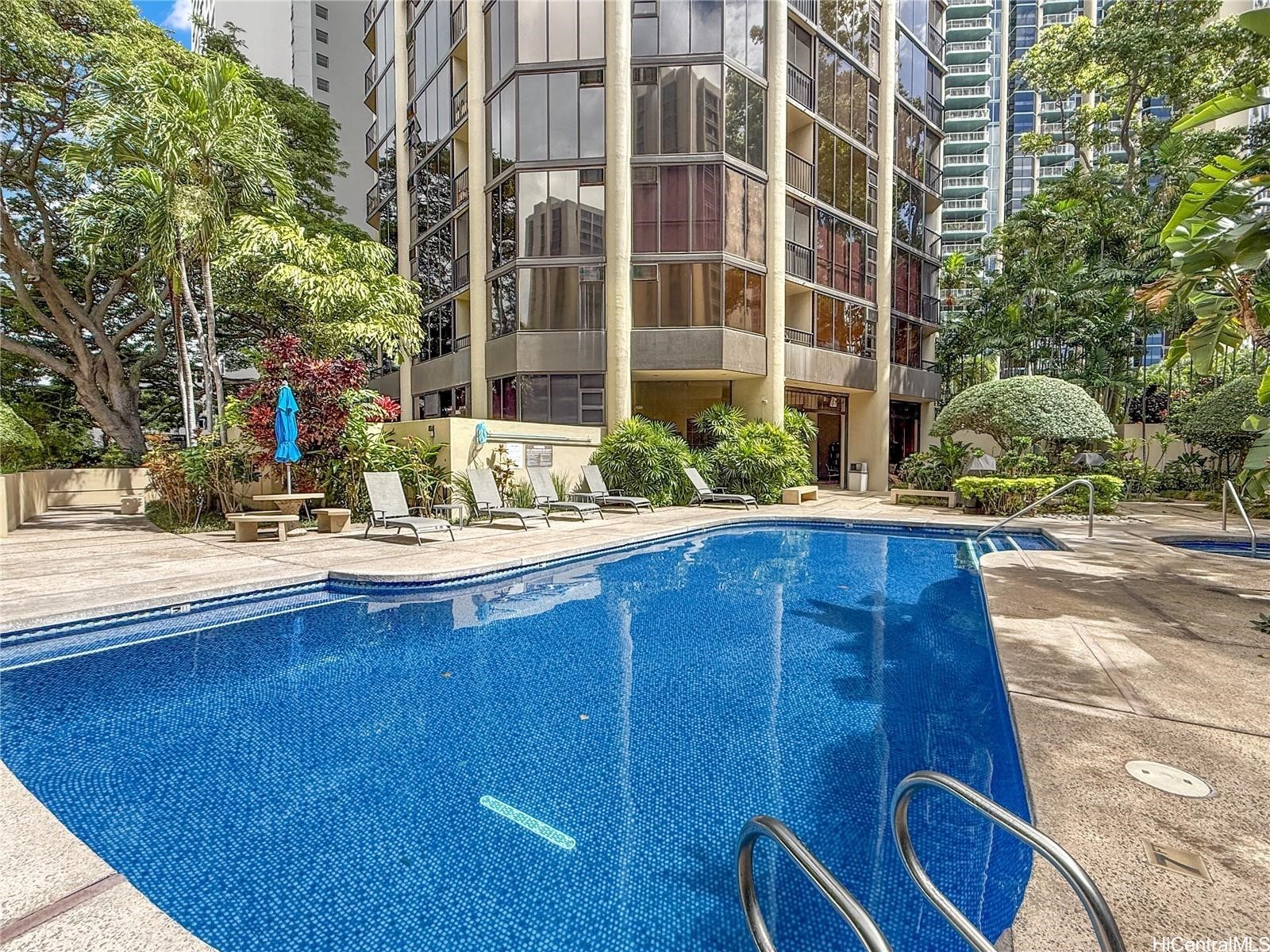Honolulu Tower Condominium