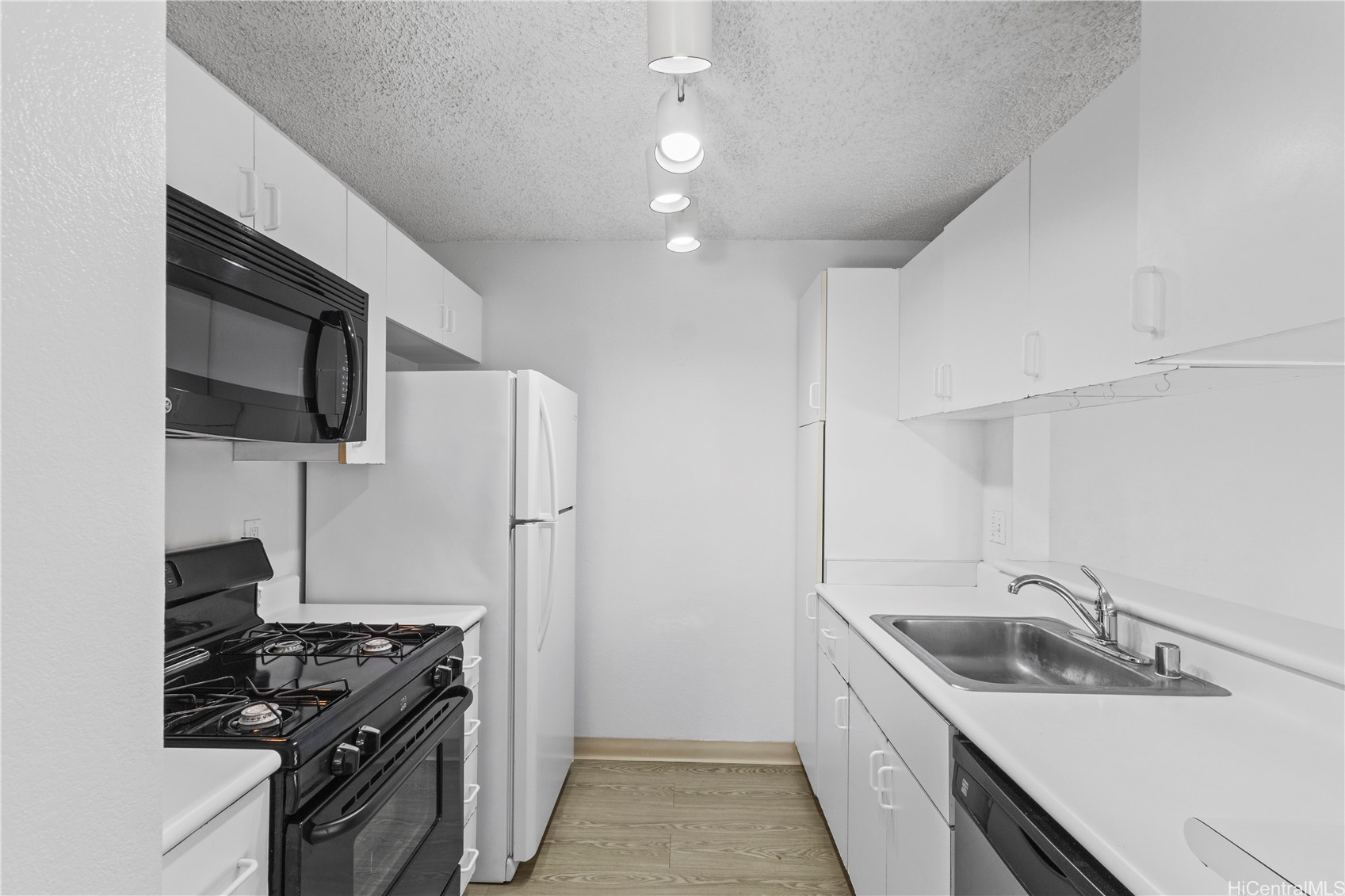 91-290 Hanapouli Circle 6B