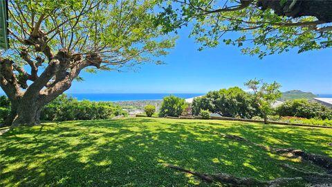 Photo of 4125 Pakolu Place, Honolulu, HI 96816 (MLS # 202608229)