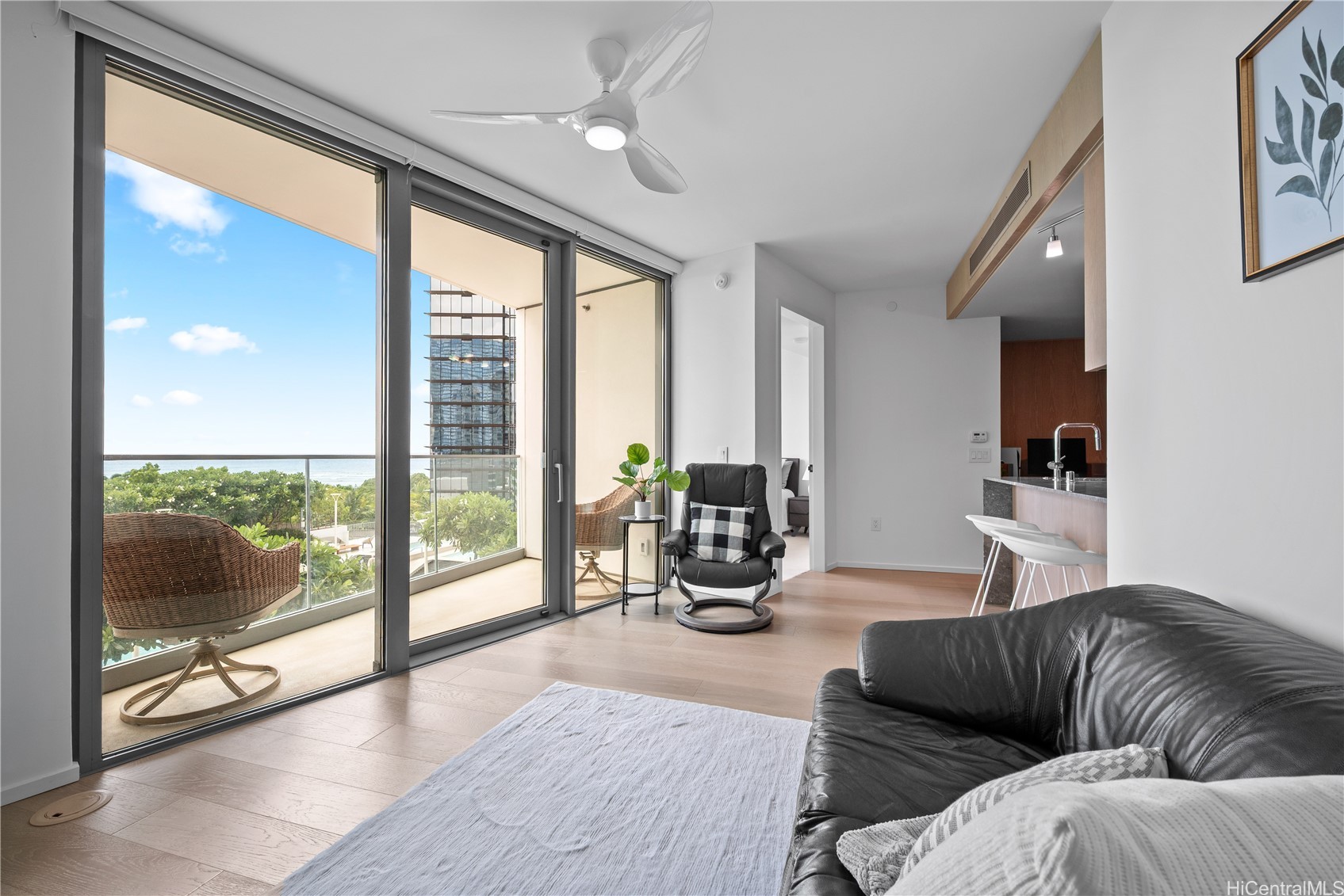 1000 Auahi Street 906