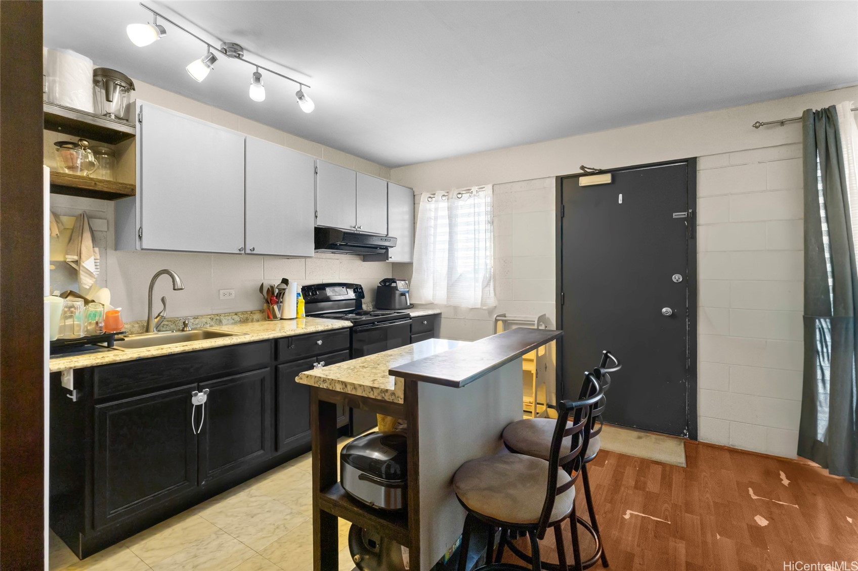 3230 Ala Ilima Street 402