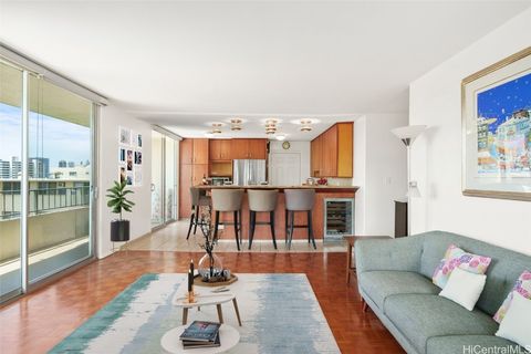 1025 Wilder Avenue 2B Honolulu HI 96822