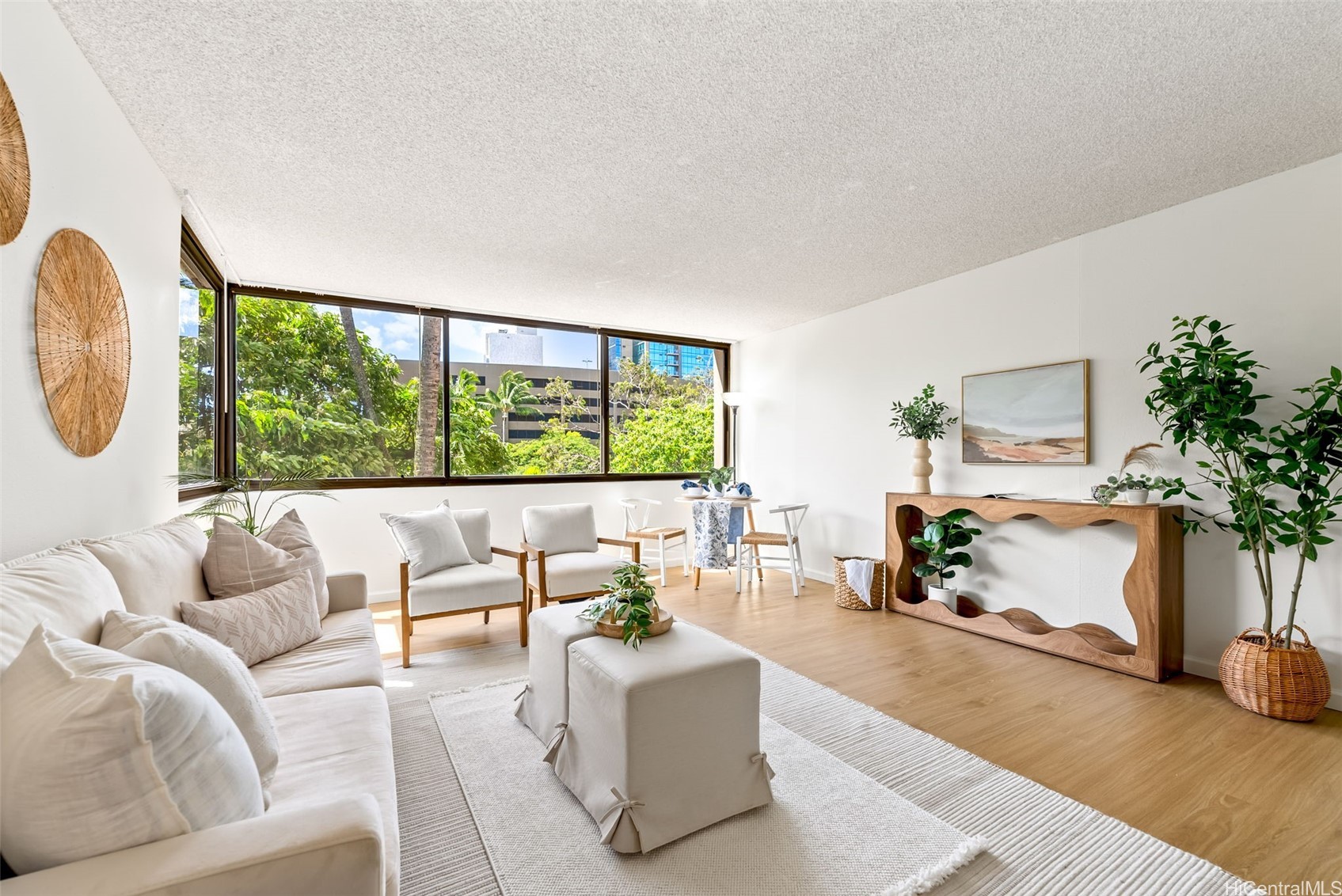 55 S Kukui Street D214